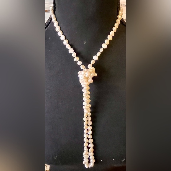 Elegant Iridescent Cream 36 inch Pullover Freshwater Pearl Necklace Knotted Silk - Picture 8 of 15